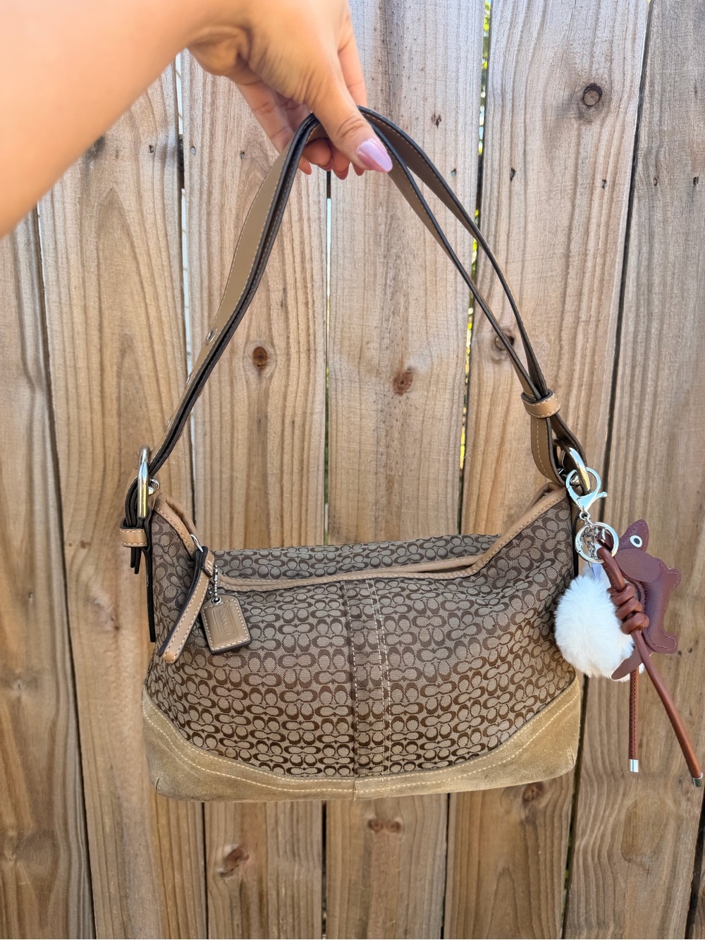 Coach Signature
Shoulder Bag Vintage Y2K Soho